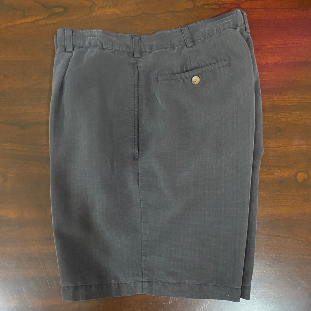 Men’s Black Golf Shorts